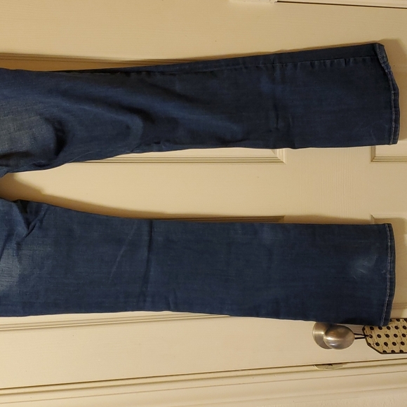 Grace in LA jeans - Picture 4 of 6